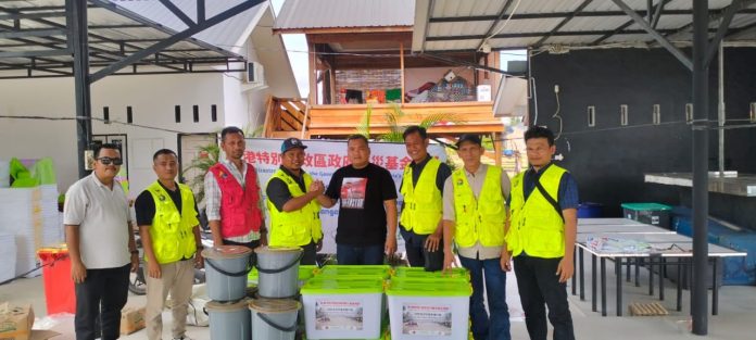 YPKM Salurkan Bantuan dari Hong Kong untuk Korban Banjir di Kota Langsa